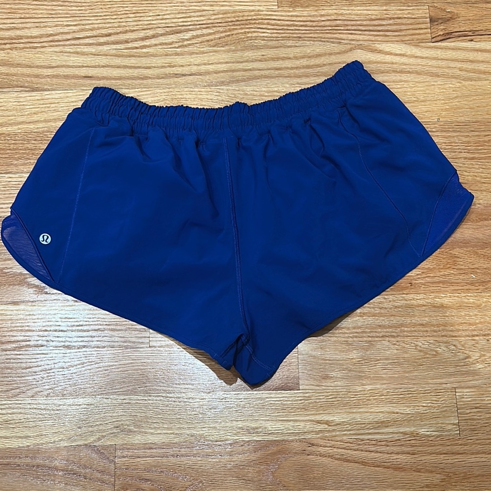 lululemon Hottie Hot low rise larkspur  Women's Blue Shorts